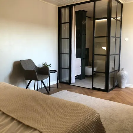 Bed & Breakfast Tukkilan Tila 4*